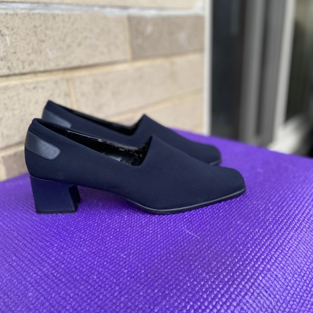 AEROSOLES “PUMP CAKE” SHOES